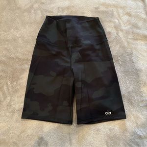 ALO Yoga Biker Short